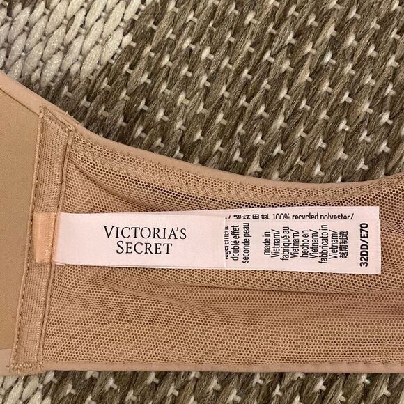 Victoria’s Secret bra size 32DD - Picture 6 of 9
